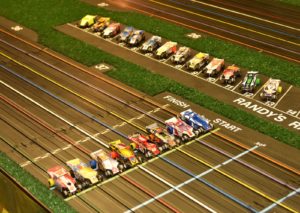 full-field-for-the-christmas-25-lap-special